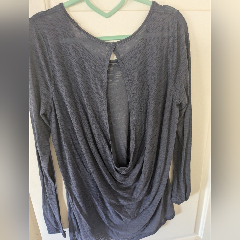 Draped Back Lightweight Burnout Tee – Blue, M/L